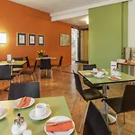 Viavelo House Am Seepark 3*