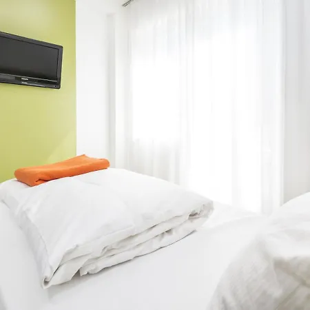 Viavelo House Am Seepark Hotel Freiburg im Breisgau