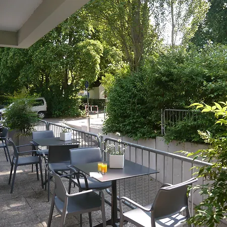 Viavelo House Am Seepark 3*