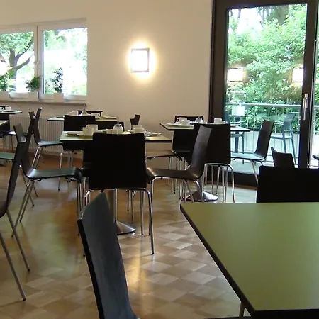 ホテル Viavelo House Am Seepark フライブルク