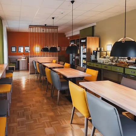 Viavelo House Am Seepark Hotel