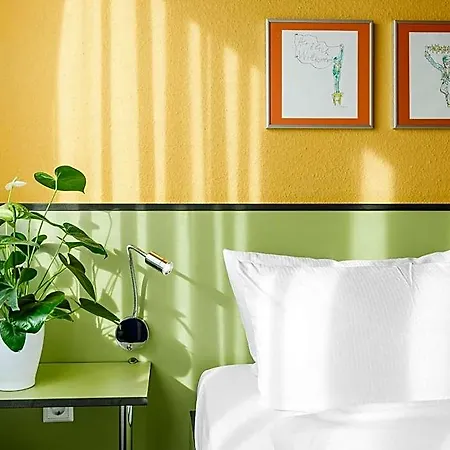 Viavelo House Am Seepark Hotel Freiburg im Breisgau