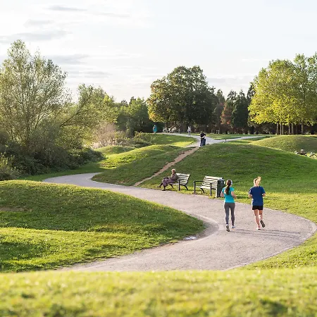 Viavelo House Am Seepark Отель Фрайбург
