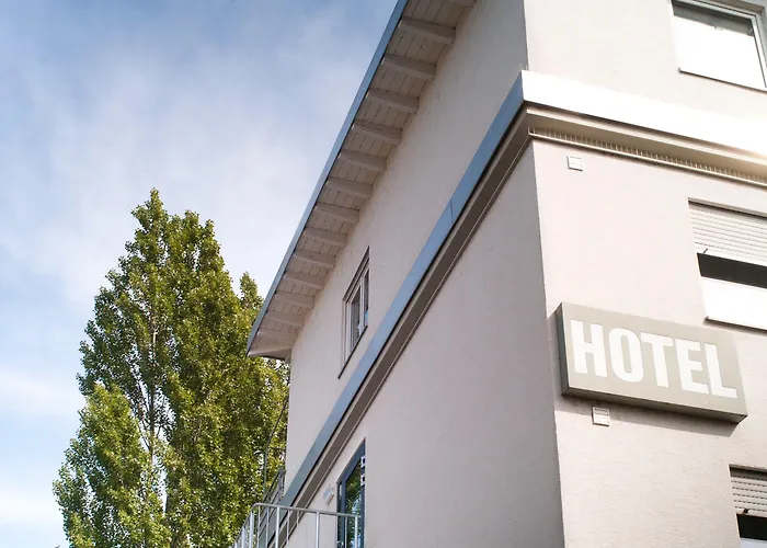 Viavelo House Am Seepark Hotel