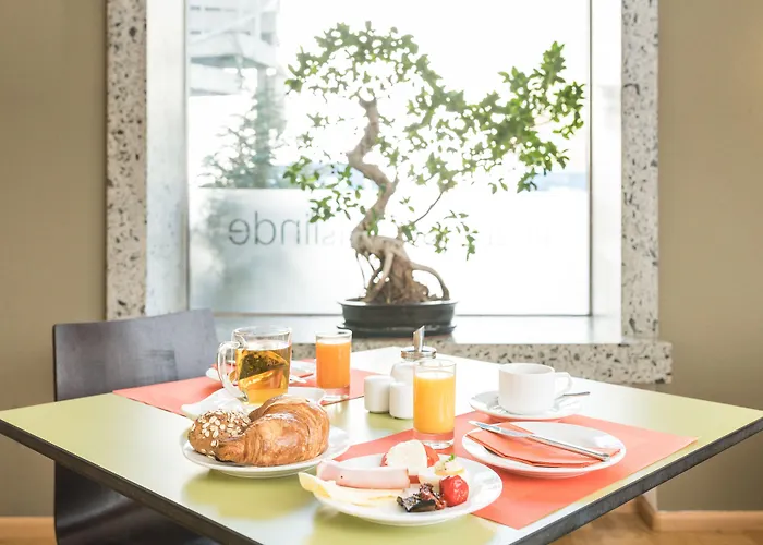 Viavelo House Am Seepark Hotel