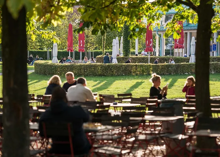 Viavelo House Am Seepark Hotel